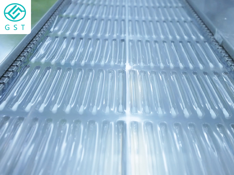 全自動拭子包裝機：提高效率，保證質(zhì)量