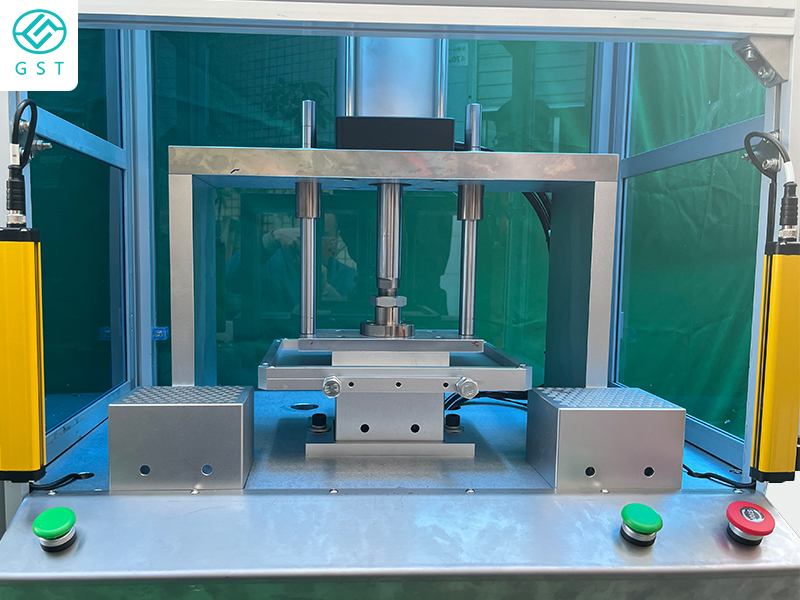 半自動吸頭裝盒機(jī)一款兼顧效率與成本的智能包裝設(shè)備